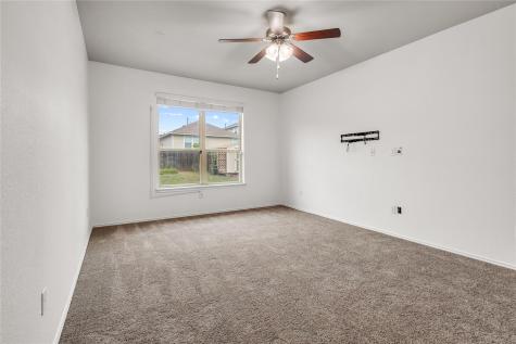 397 Limerick Road Buda TX 78610