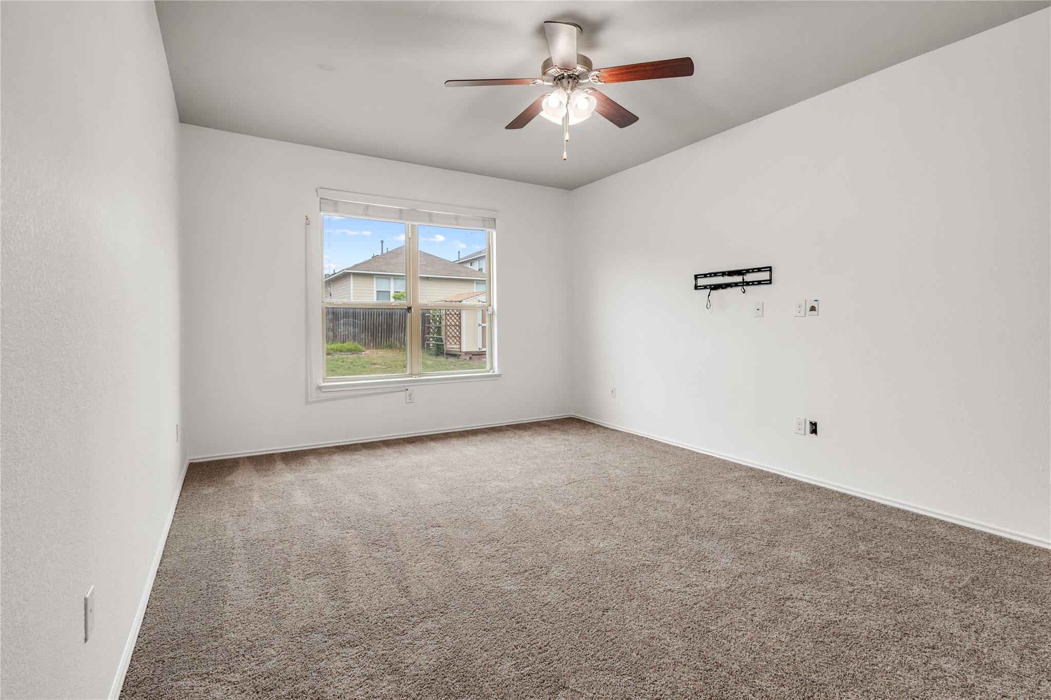 397 Limerick Road Buda TX 78610