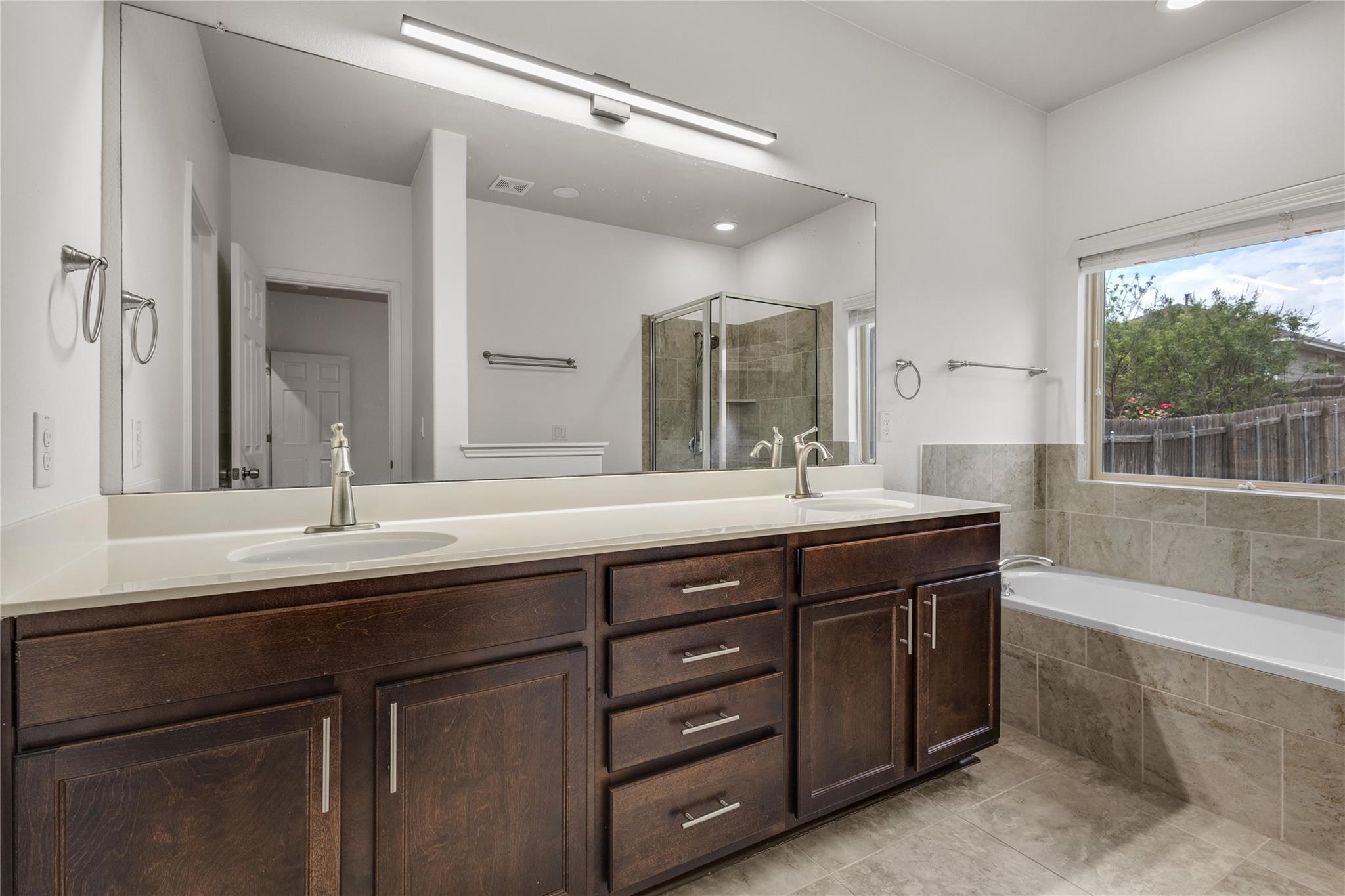 397 Limerick Road Buda TX 78610