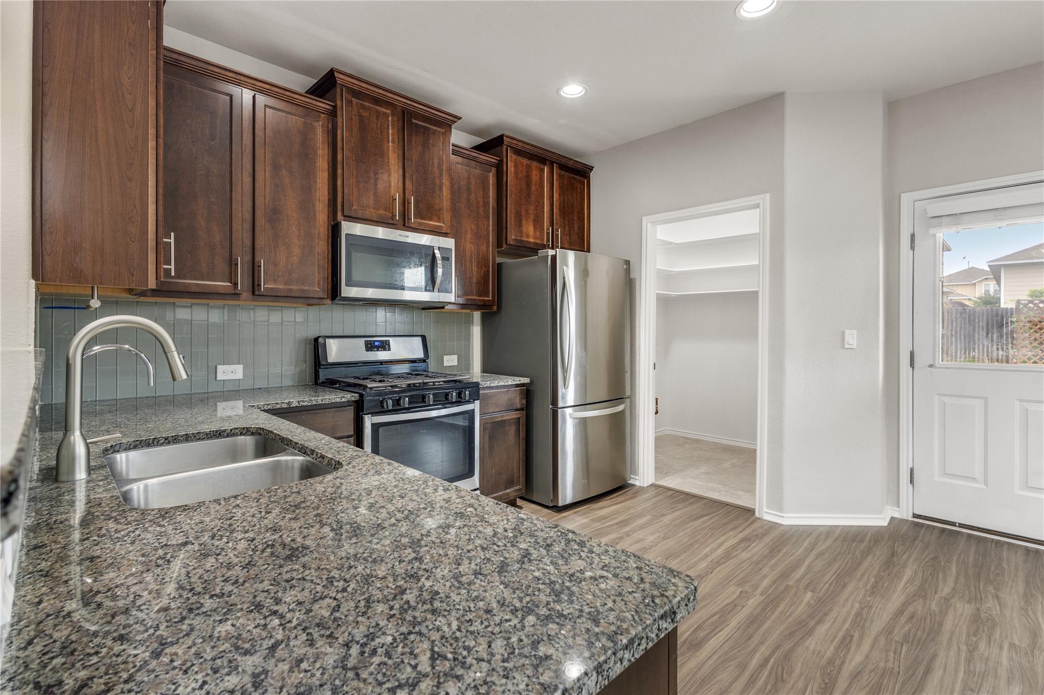 397 Limerick Road Buda TX 78610
