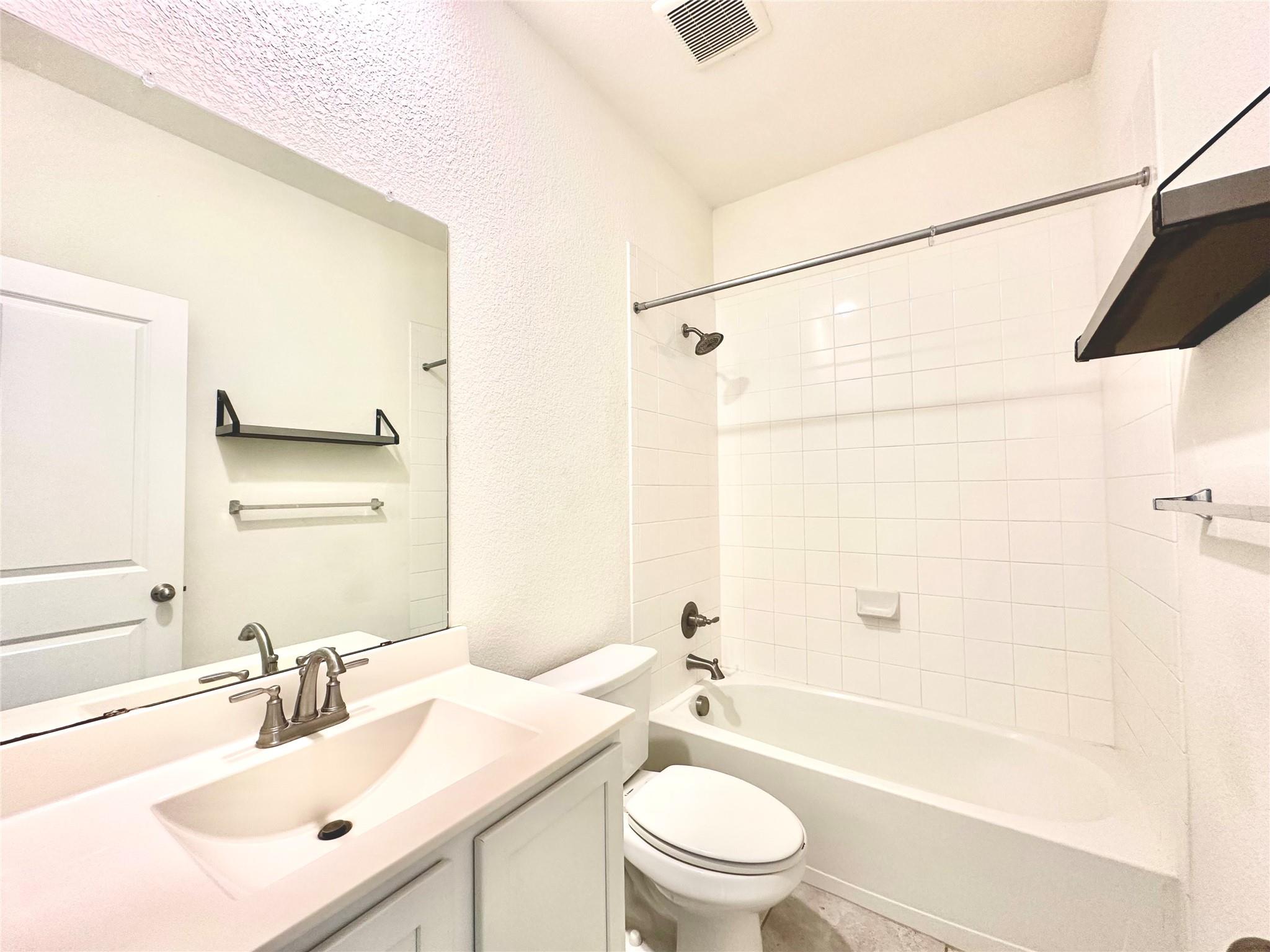 105 Eagle Lake Drive Hutto TX 78634