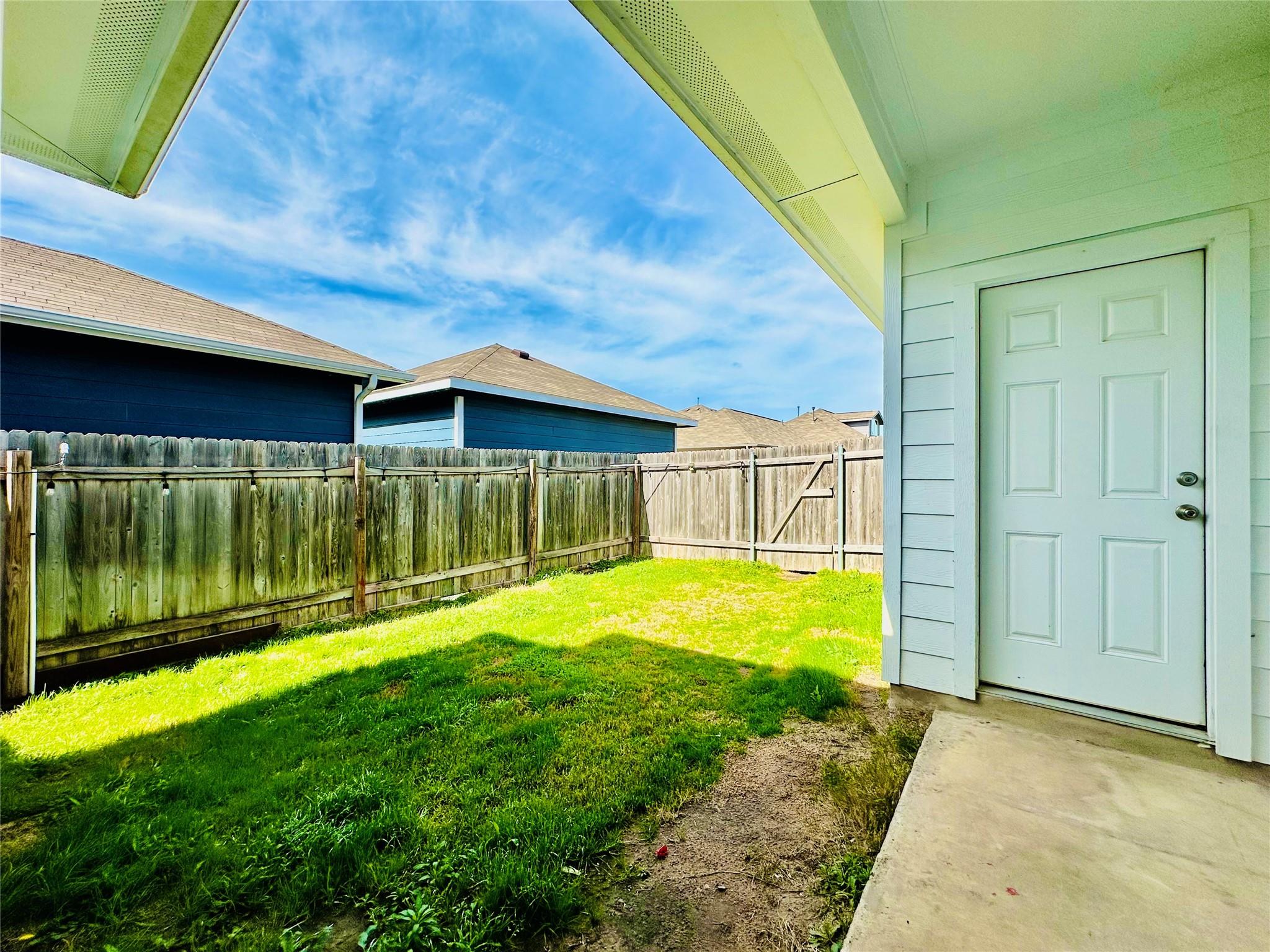 105 Eagle Lake Drive Hutto TX 78634