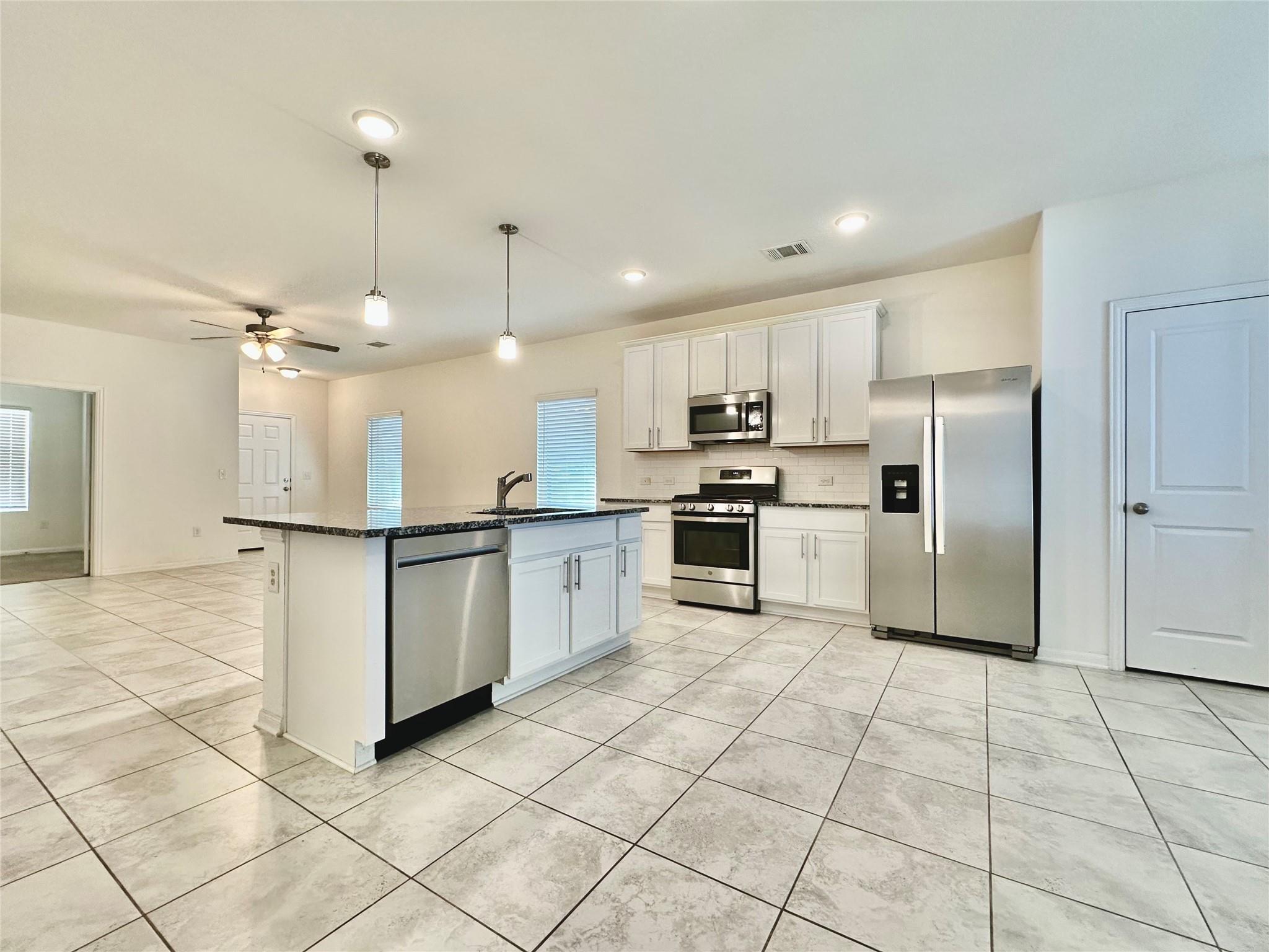 105 Eagle Lake Drive Hutto TX 78634