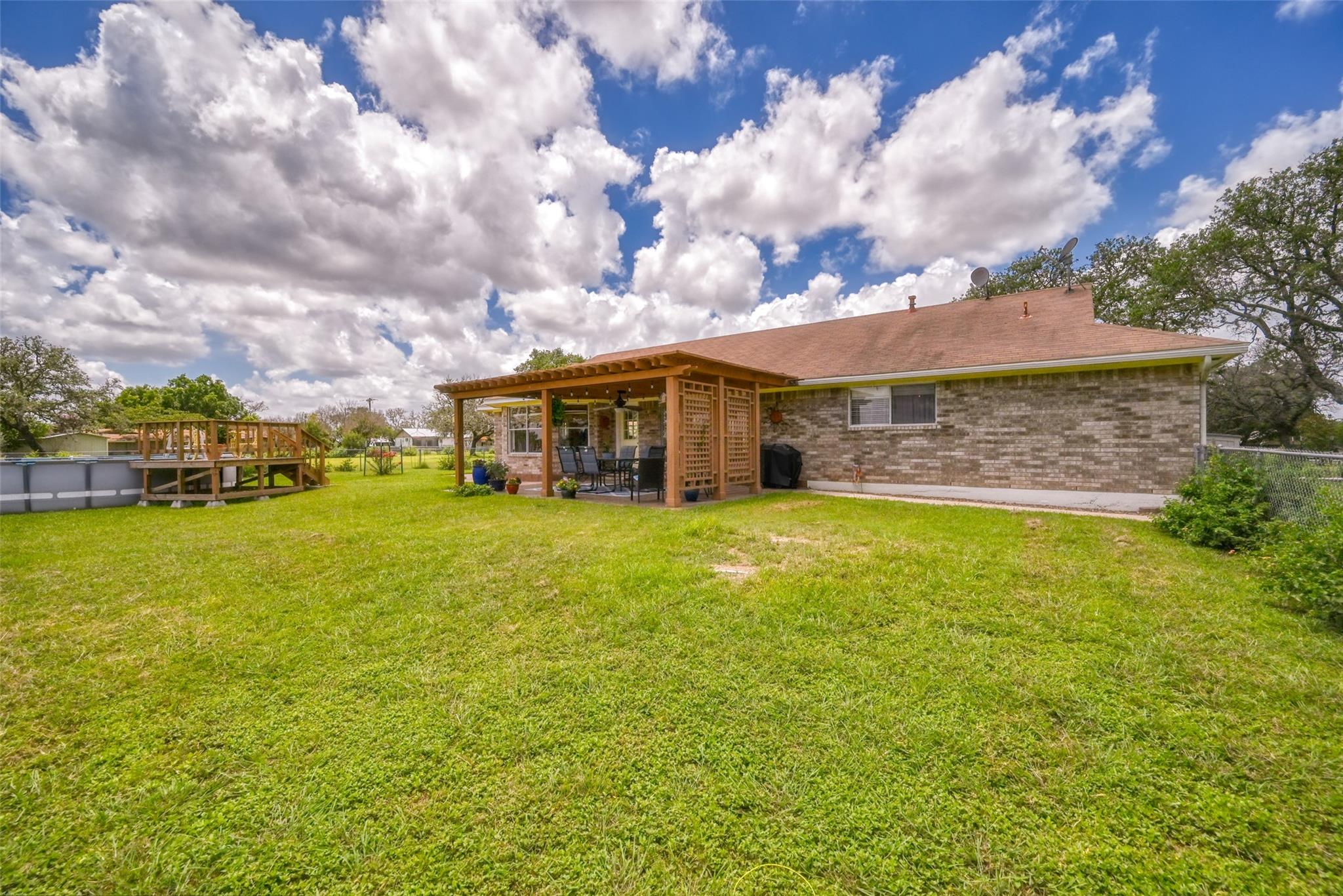 504 N Avenue N Johnson City TX 78636