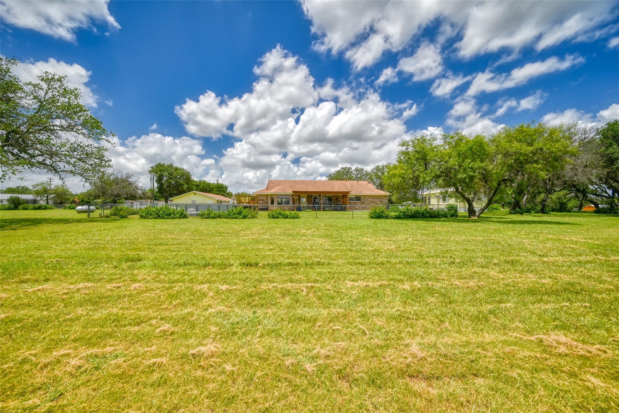 504 N Avenue N Johnson City TX 78636