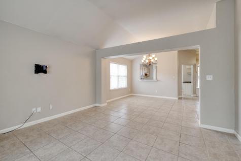 209 Antietam Drive Elgin TX 78621