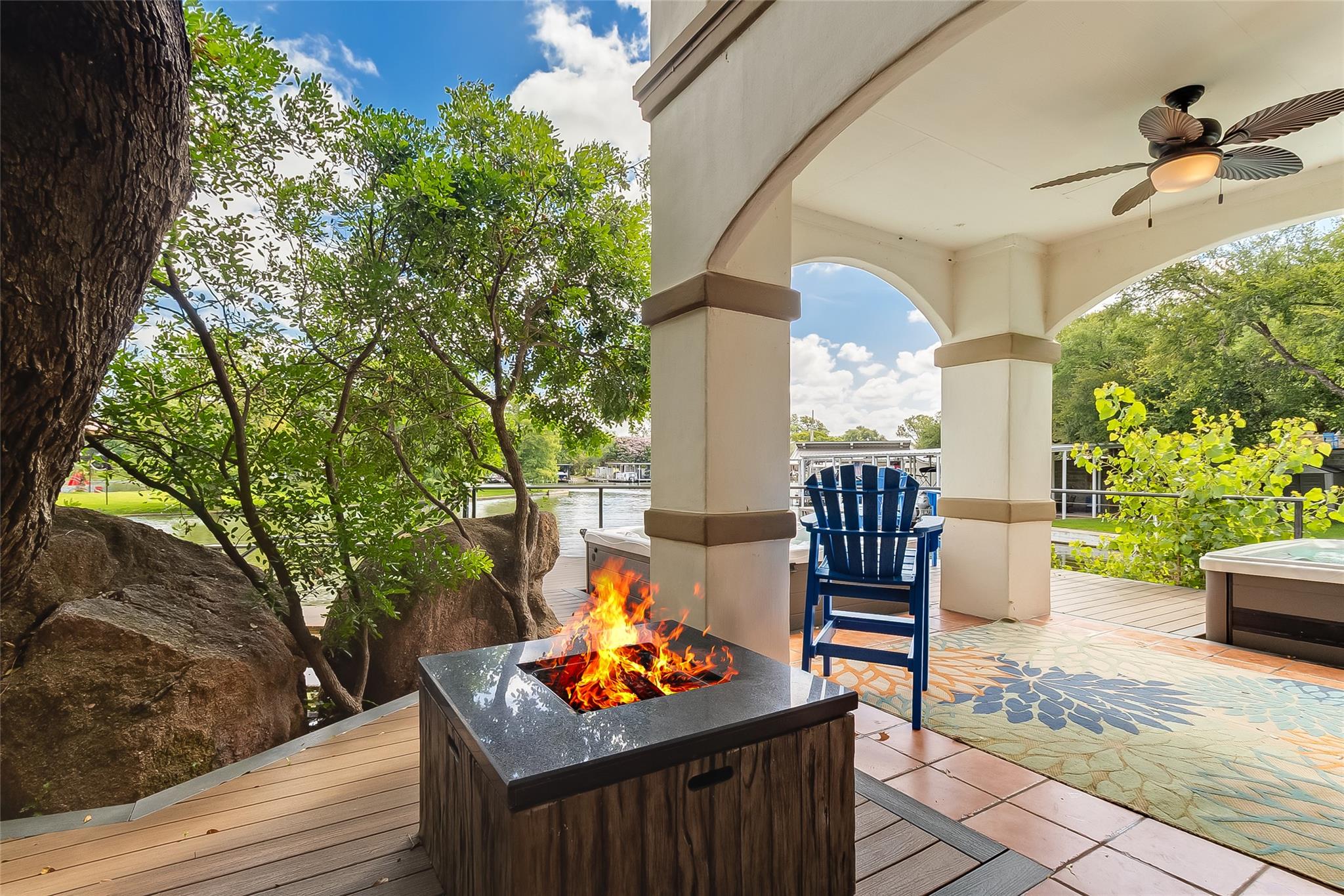 327 Elm Lodge Drive Kingsland TX 78639