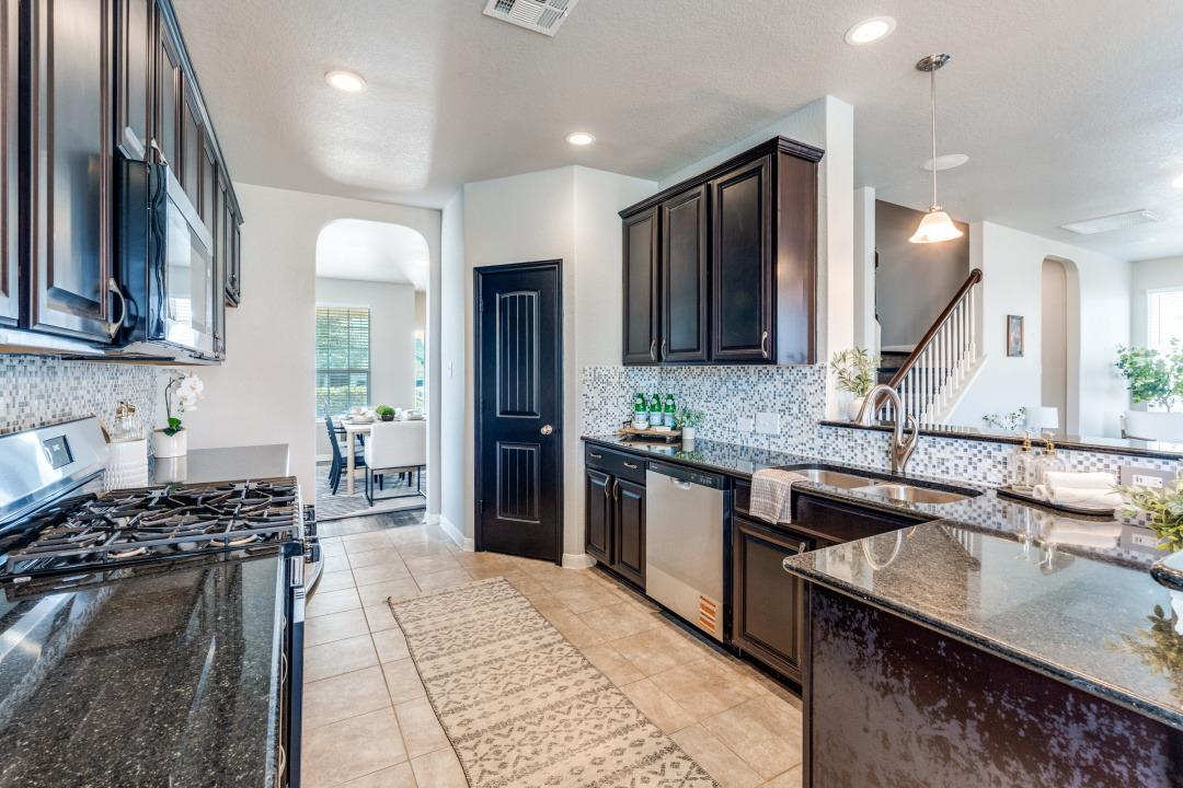 306 Oak Creek Way New Braunfels TX 78130
