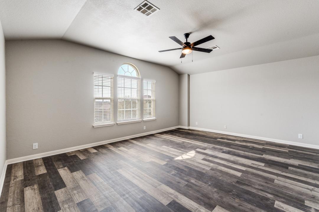 306 Oak Creek Way New Braunfels TX 78130