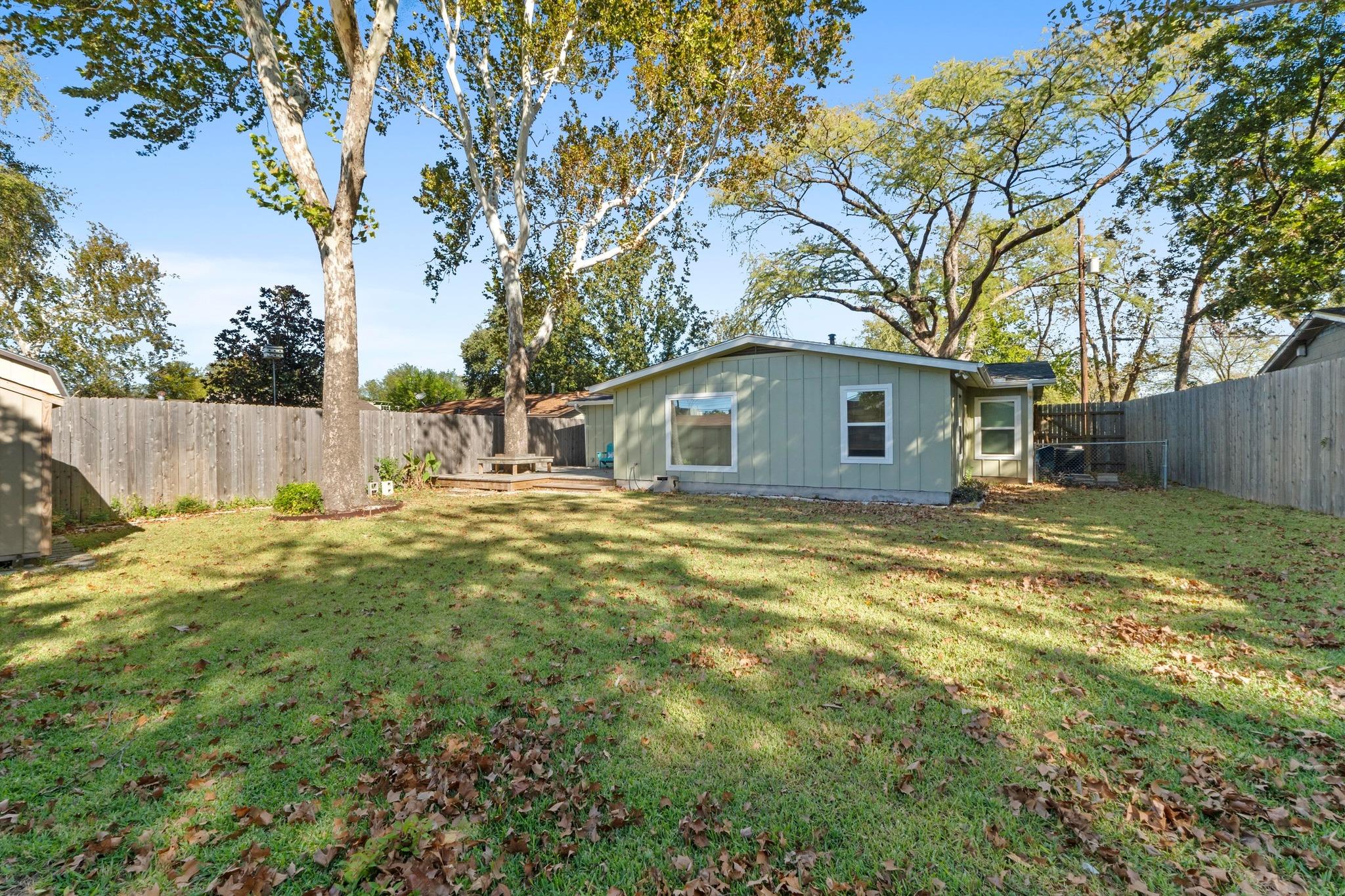 2205 N Plains Avenue Austin TX 78757