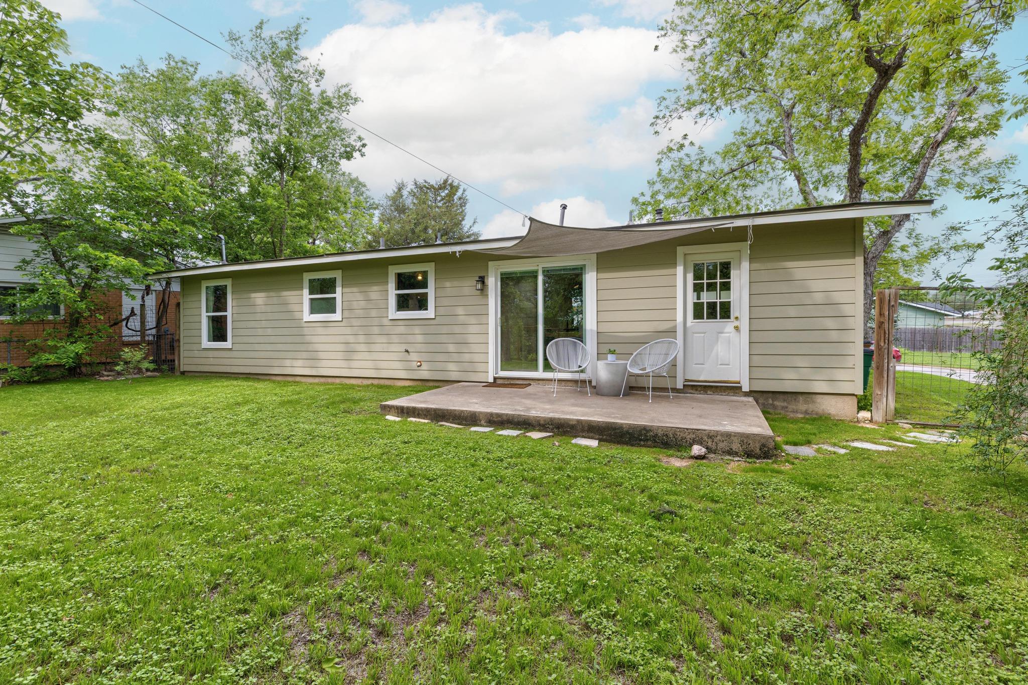1813 Loreto Drive Austin TX 78721