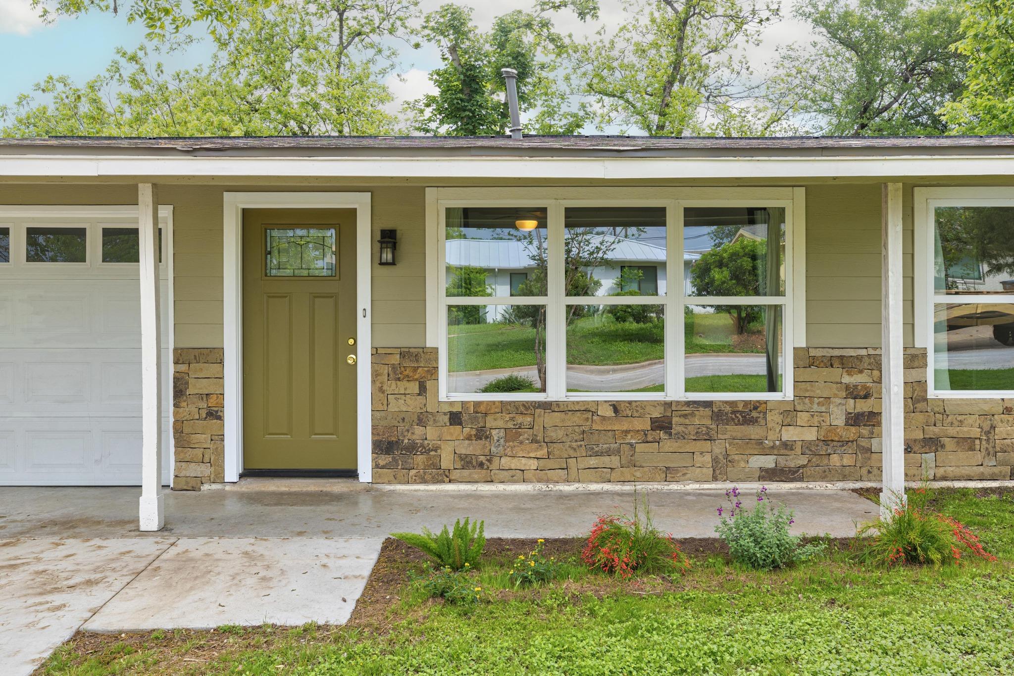 1813 Loreto Drive Austin TX 78721