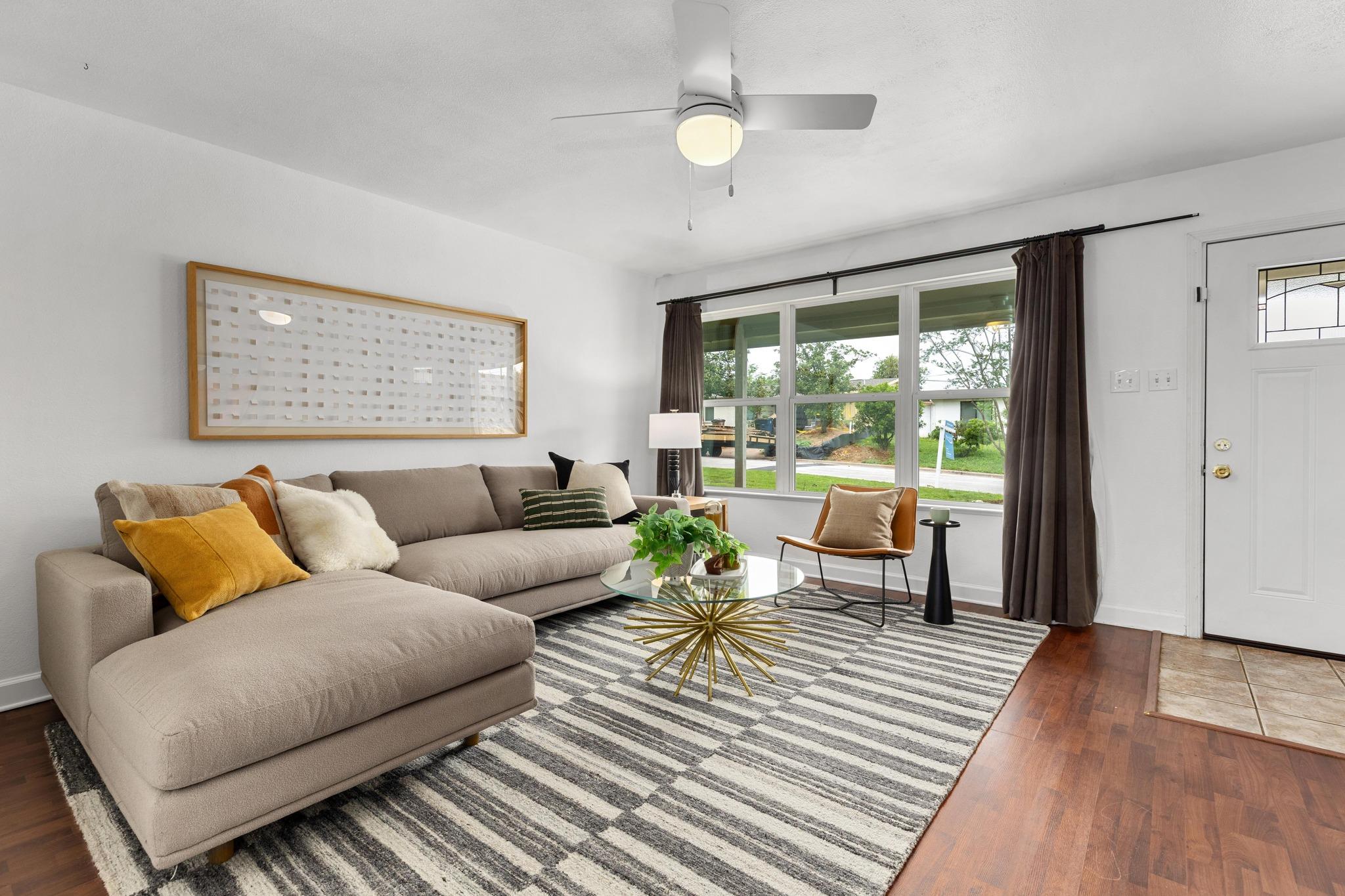1813 Loreto Drive Austin TX 78721