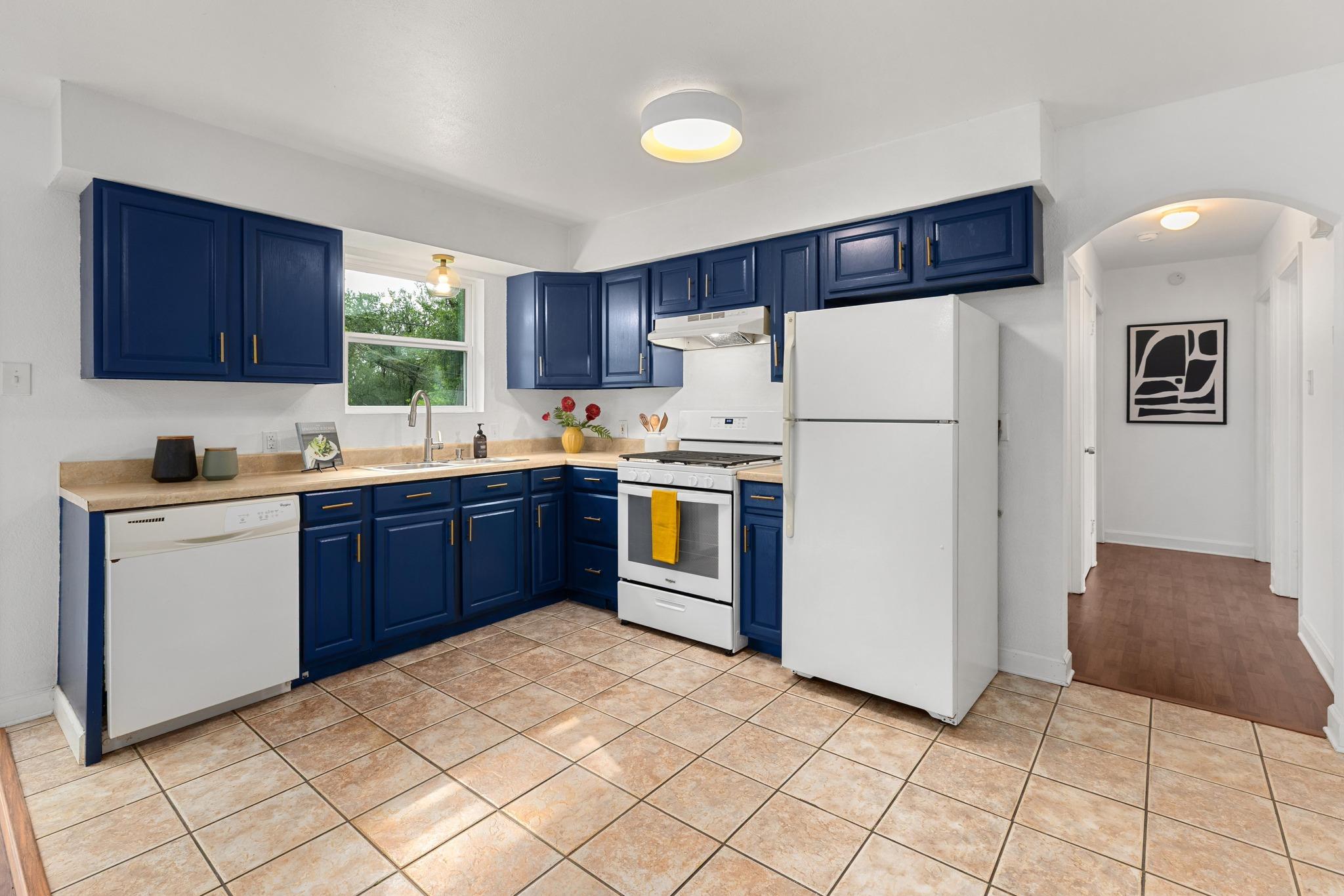 1813 Loreto Drive Austin TX 78721