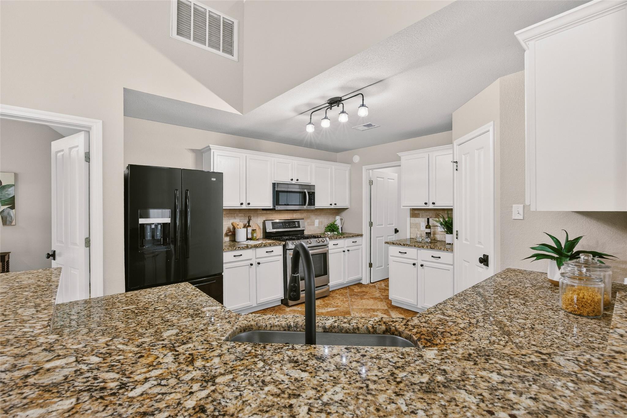 3713 Norman Loop Round Rock TX 78664