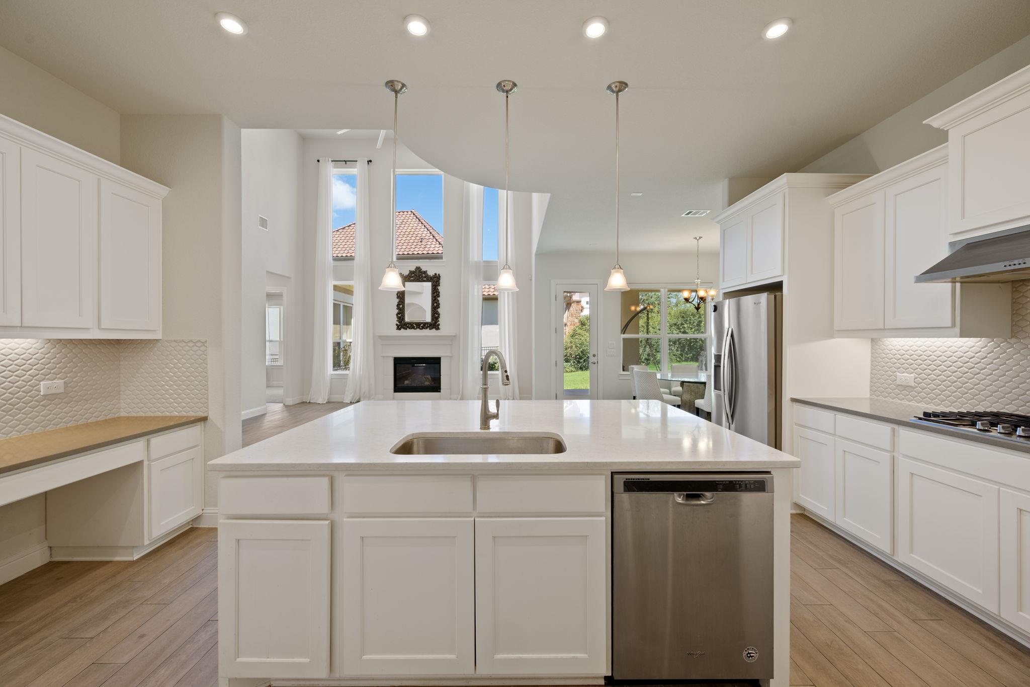 4301 Sandorna View Leander TX 78641