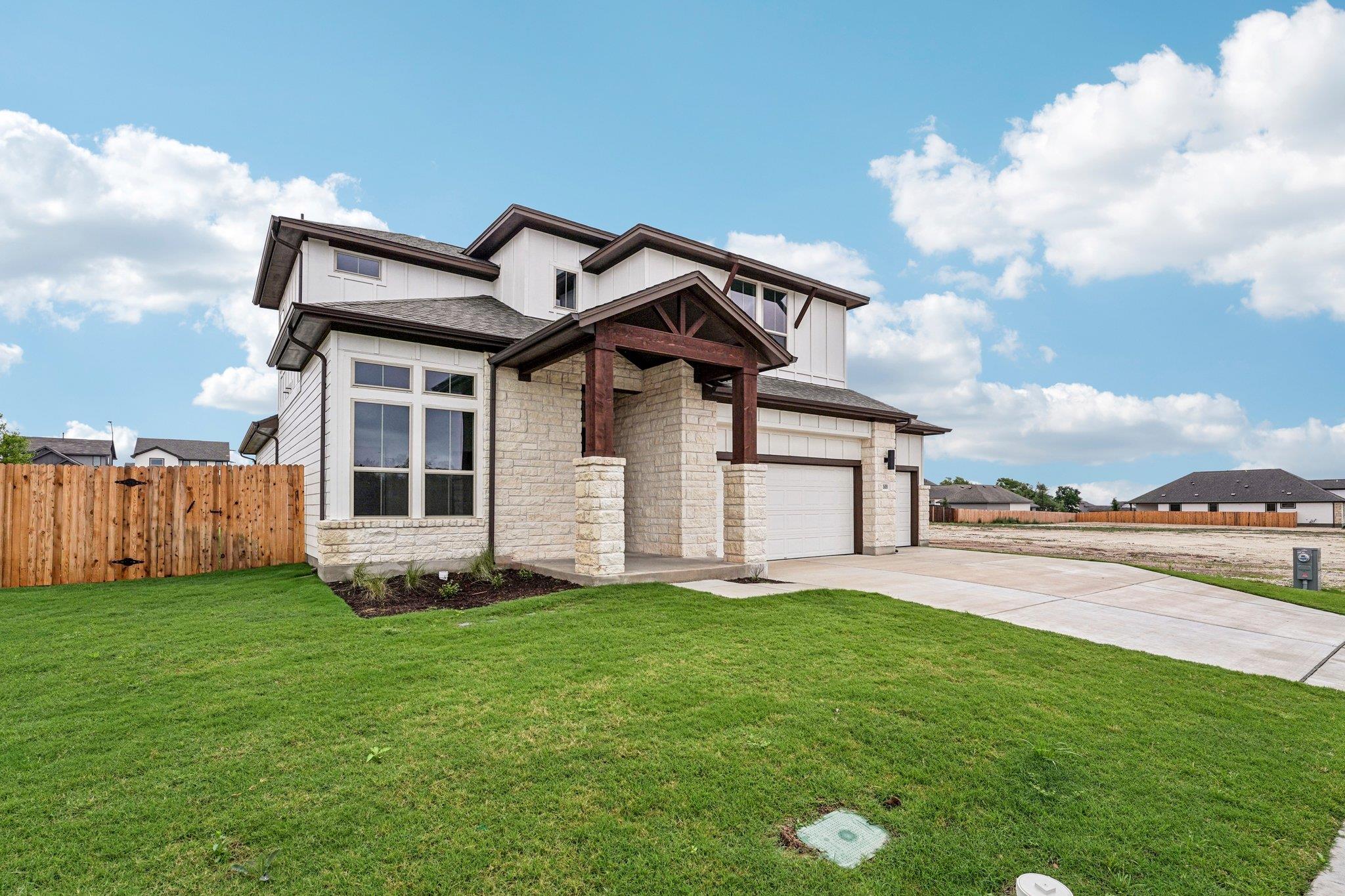 509 Treadwell Lane Kyle TX 78640