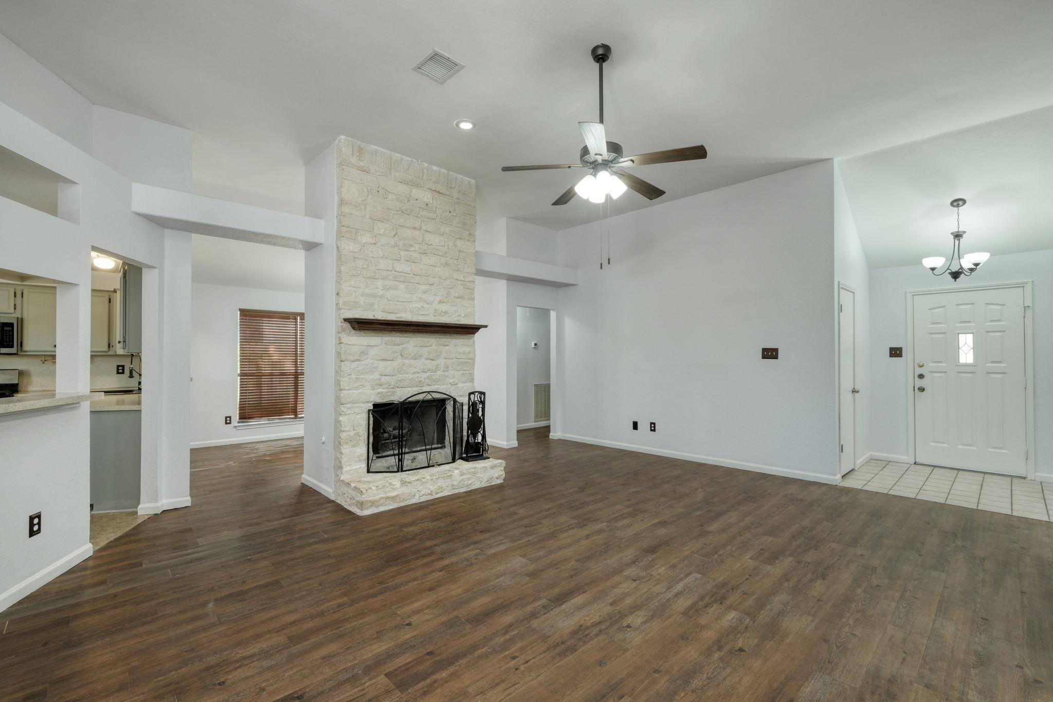 1810 Parkwood Drive Leander TX 78641