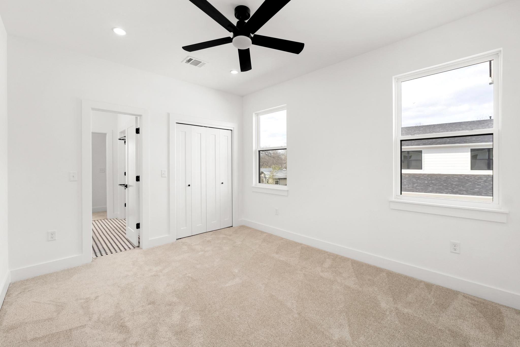 1500 Sylvan Glade Austin TX 78745