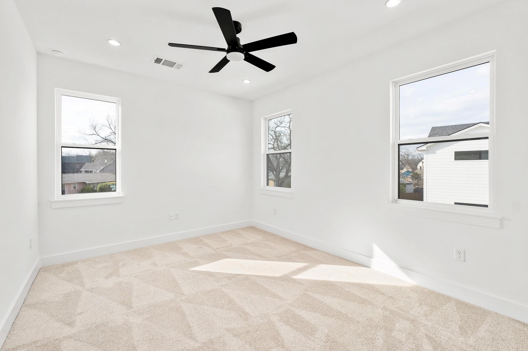 1500 Sylvan Glade Austin TX 78745