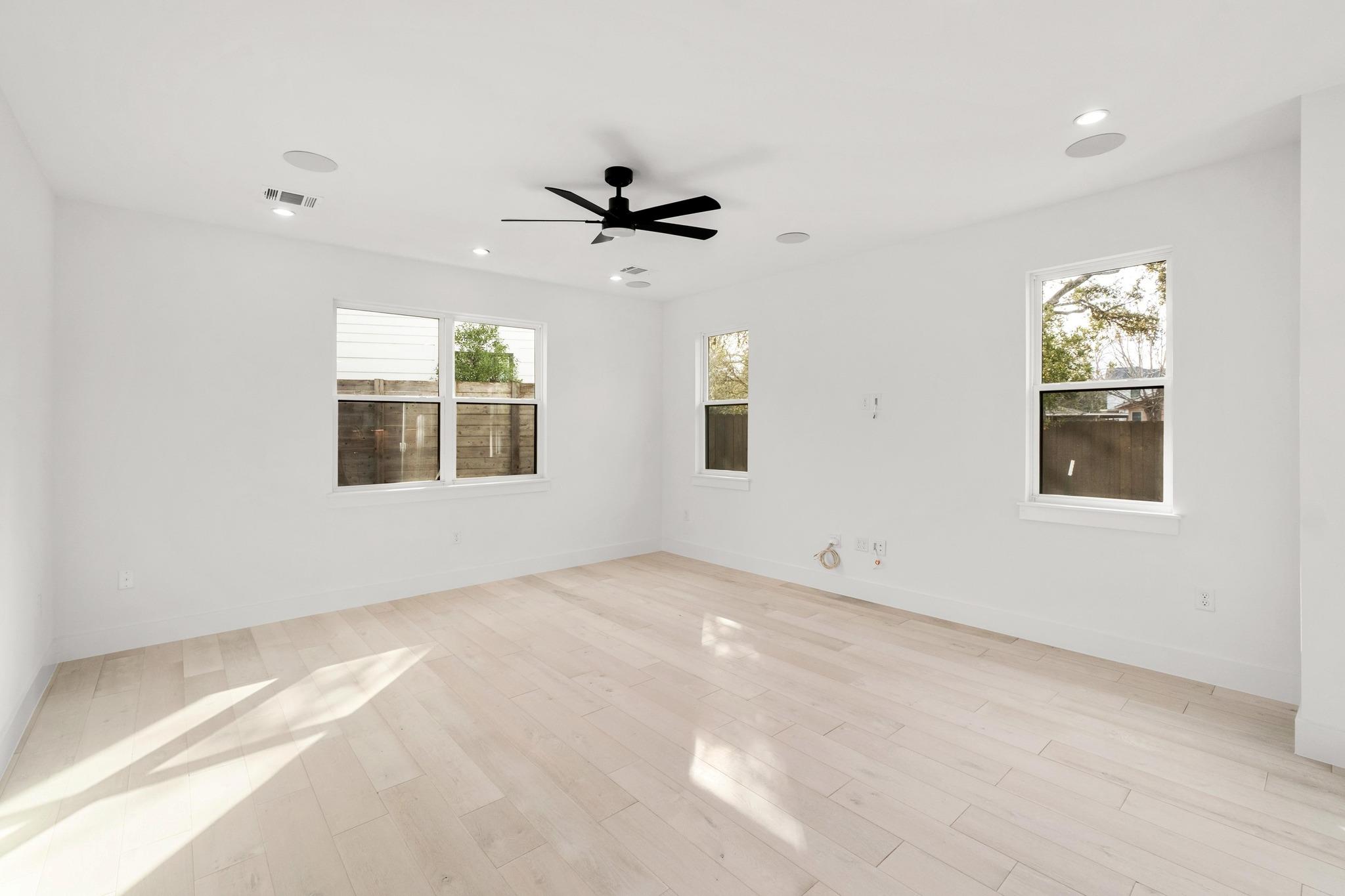 1500 Sylvan Glade Austin TX 78745