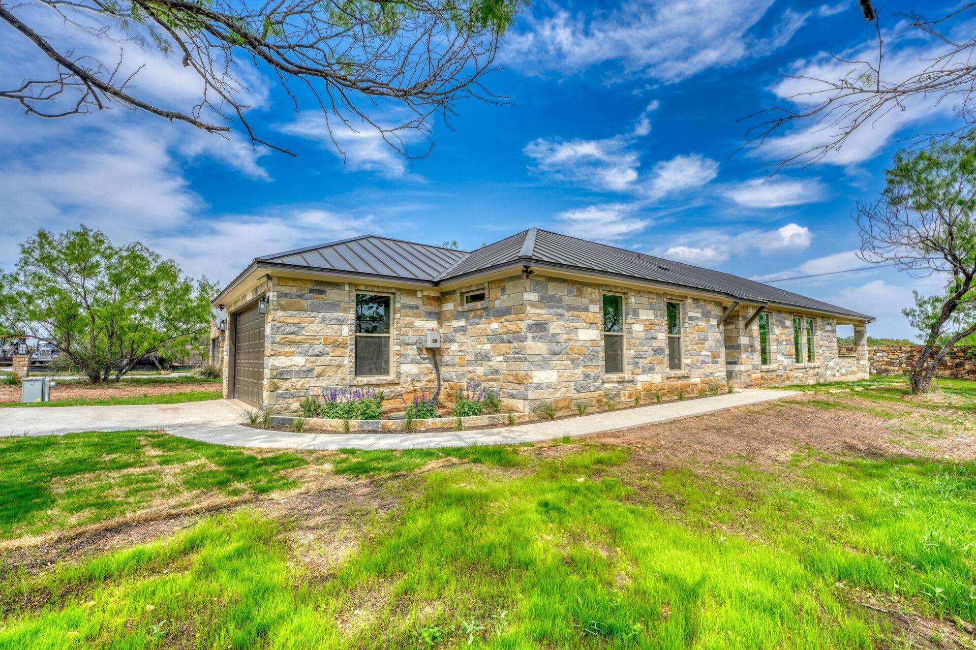 607 Sun Ray Horseshoe Bay TX 78658