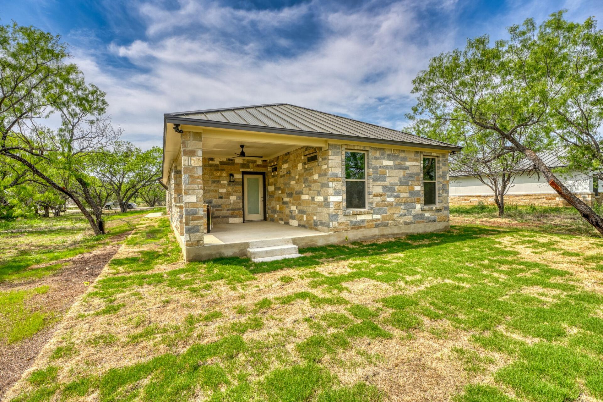 607 Sun Ray Horseshoe Bay TX 78658