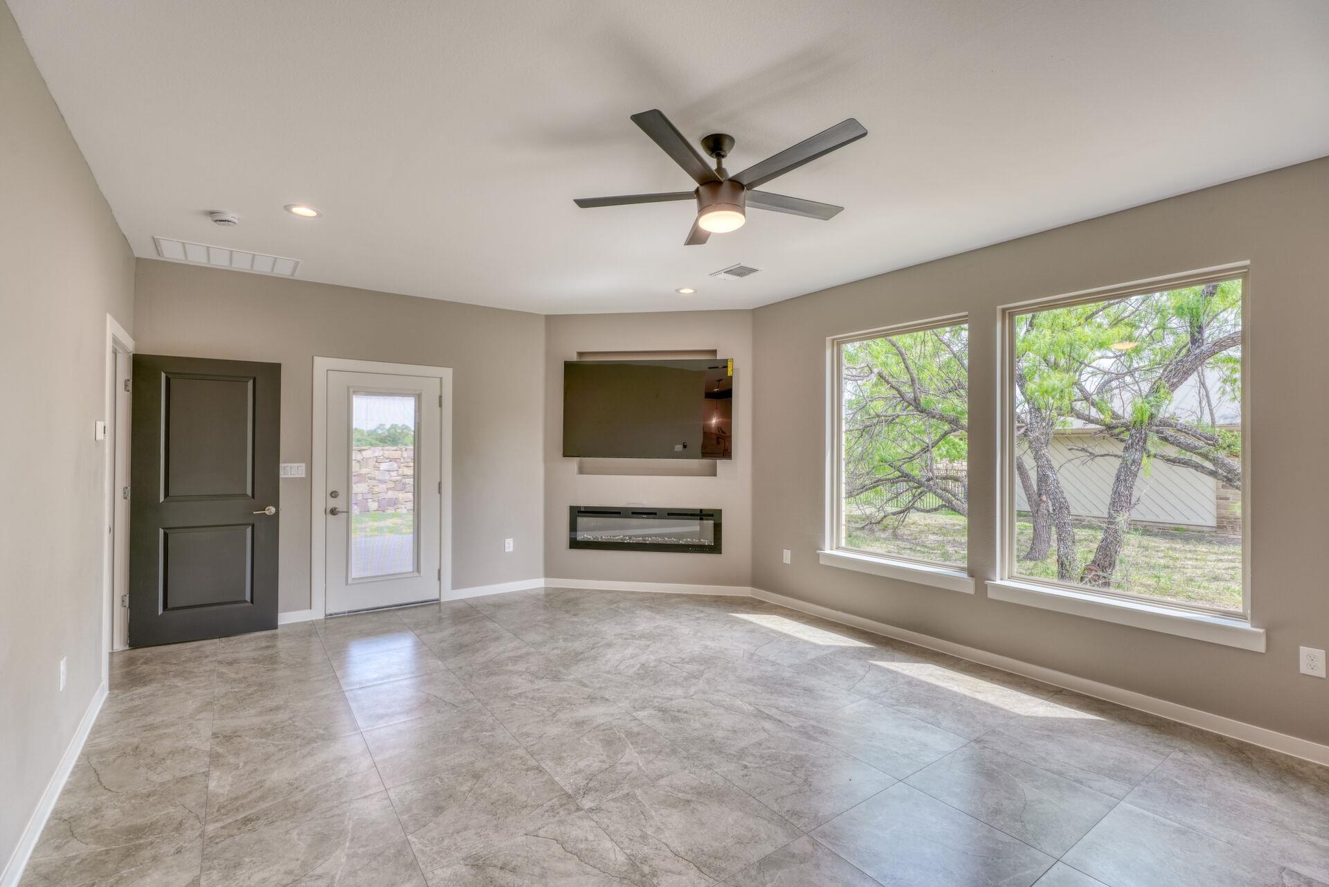607 Sun Ray Horseshoe Bay TX 78658