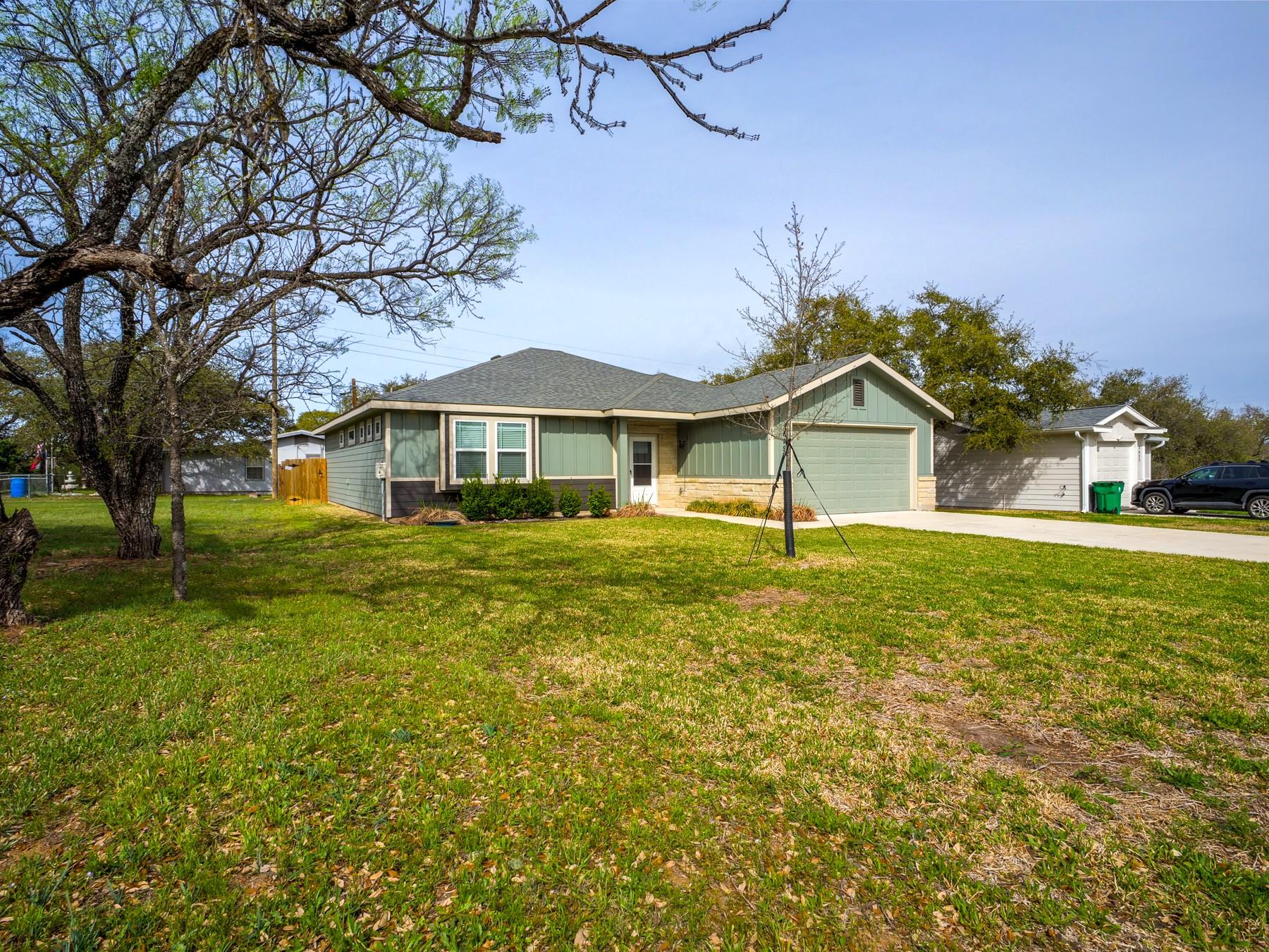 3625 Sagebrush Trail Kingsland TX 78639
