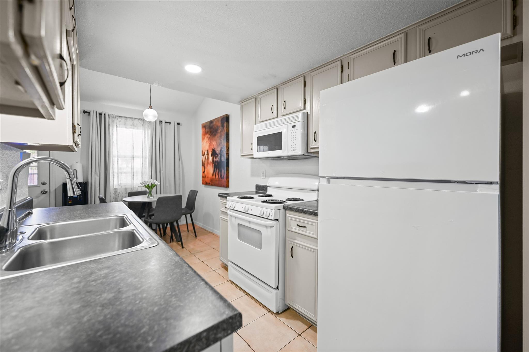 8710 Clearbrook Trail Austin TX 78729