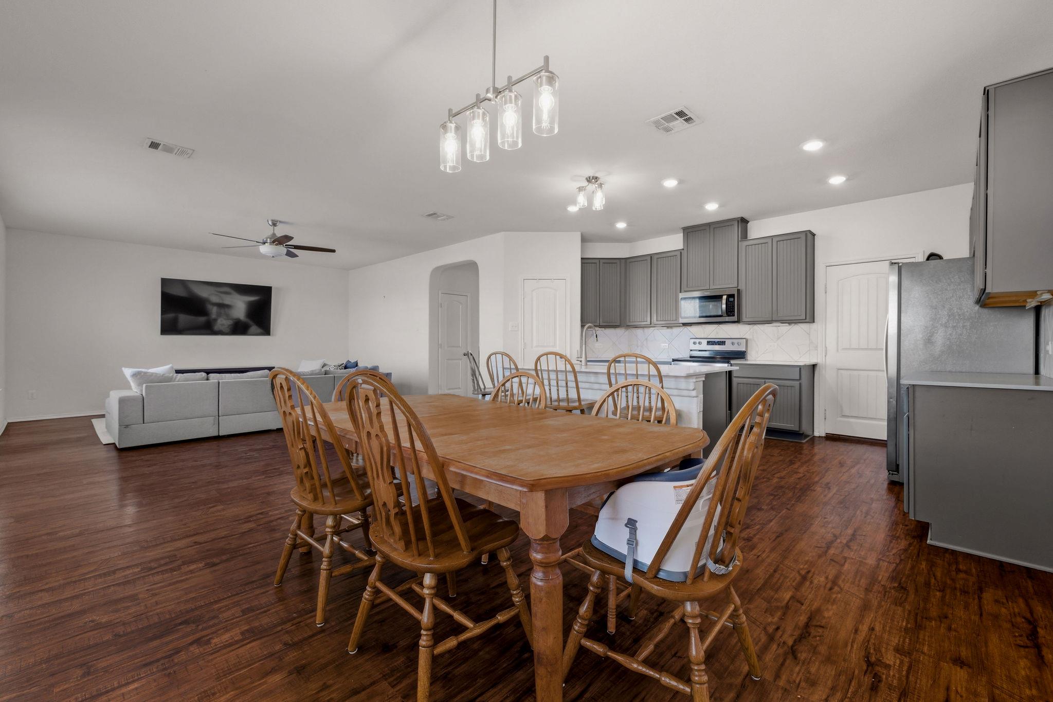 220 Saranac Drive Elgin TX 78621