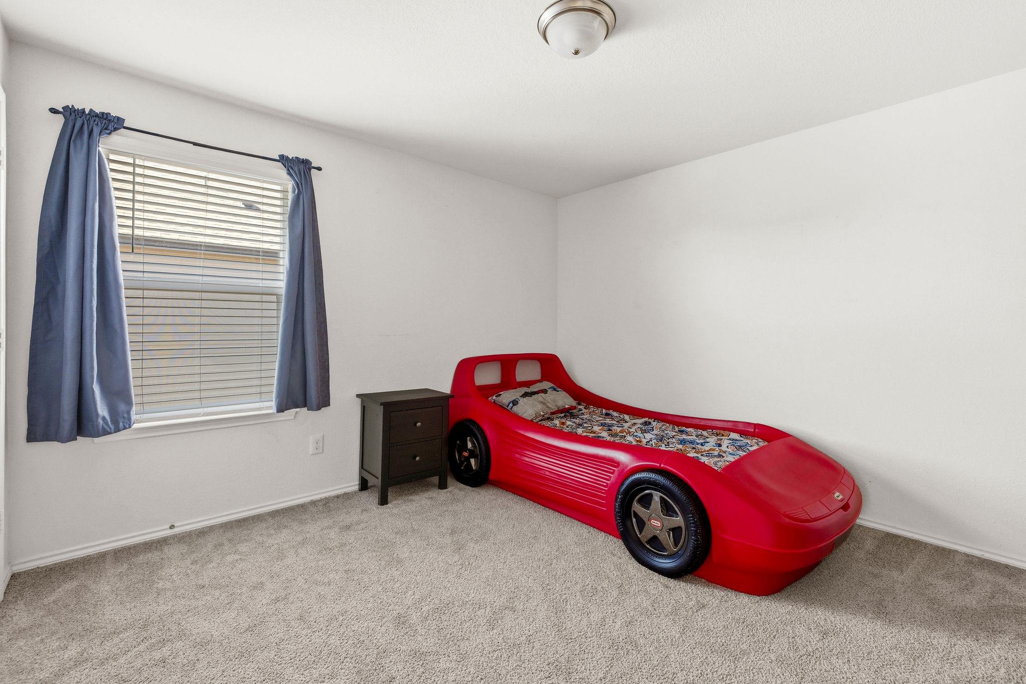 220 Saranac Drive Elgin TX 78621