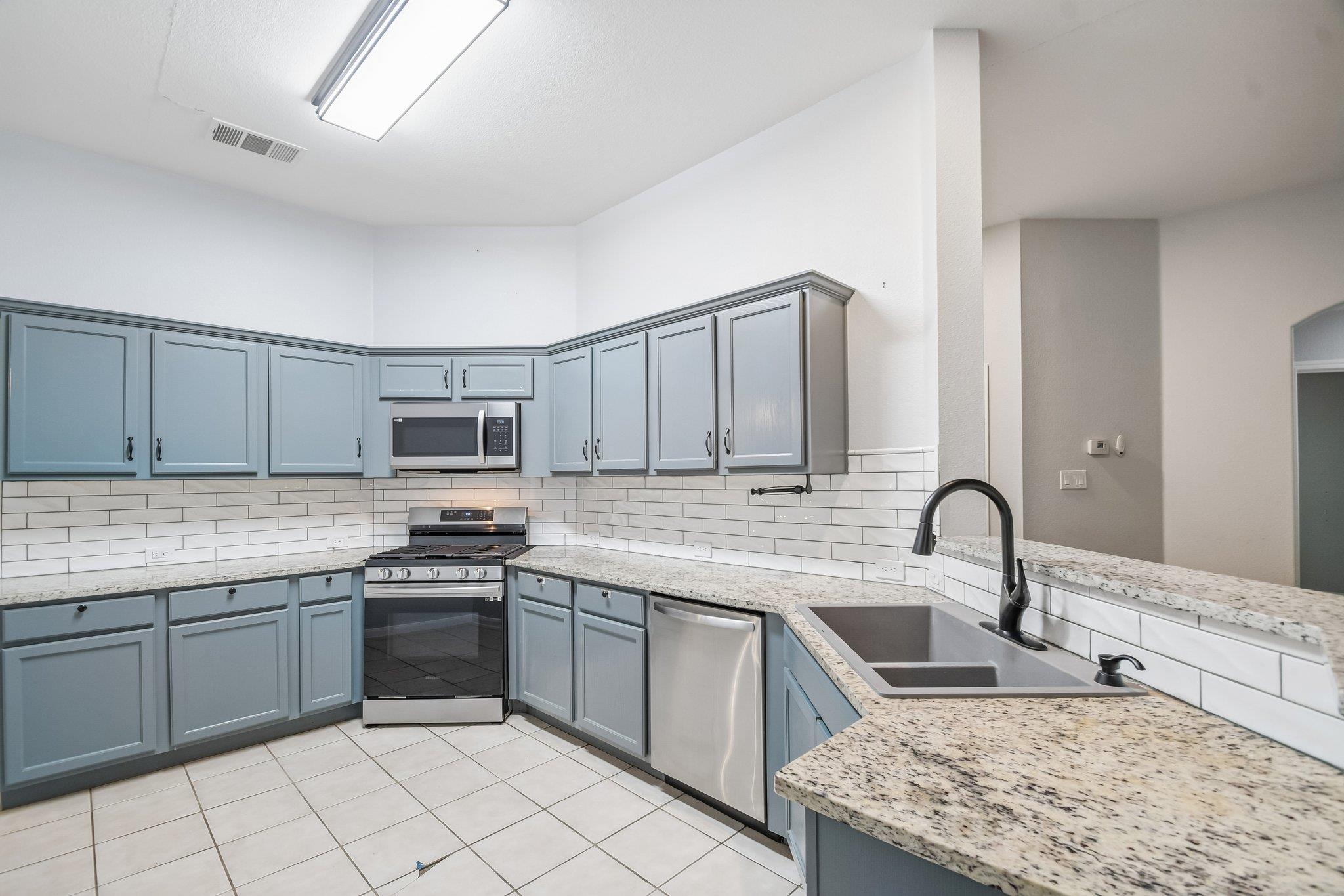 596 Goldenrod Street Kyle TX 78640