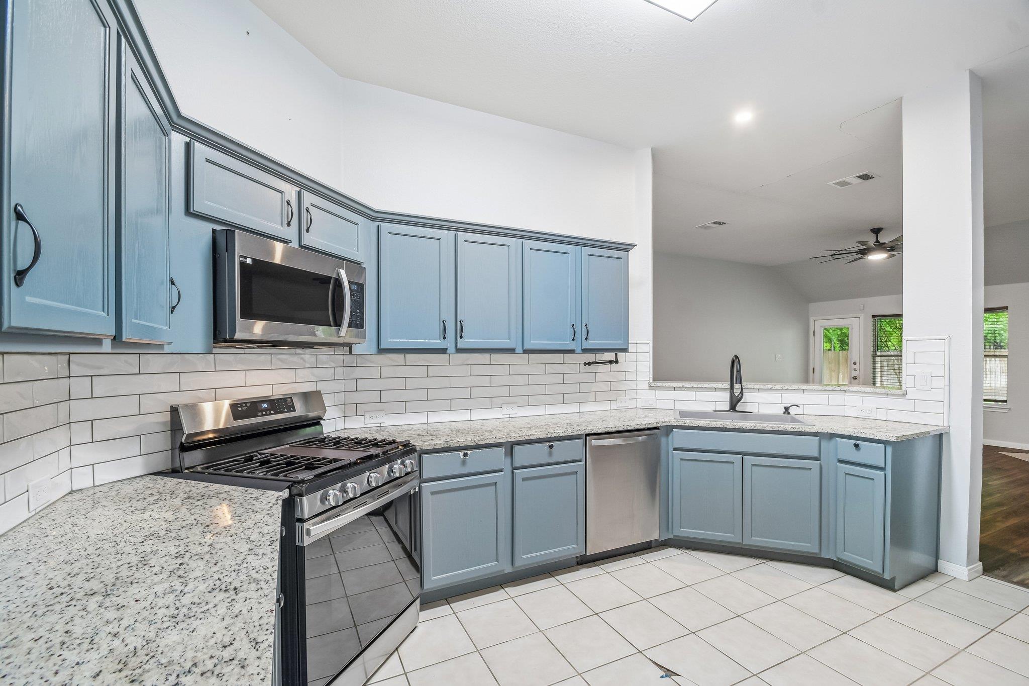 596 Goldenrod Street Kyle TX 78640