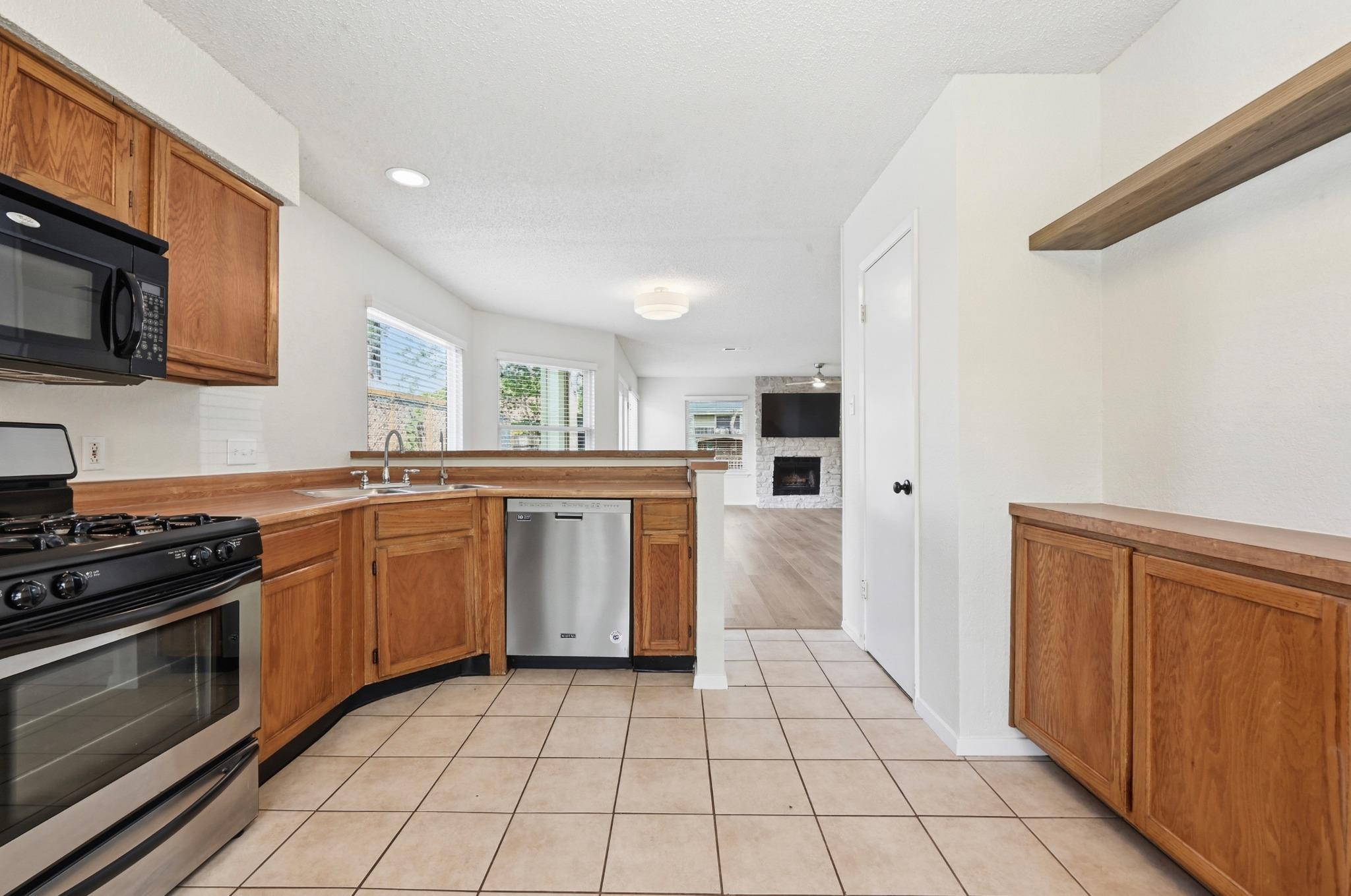 9104 Wagtail Drive Austin TX 78748