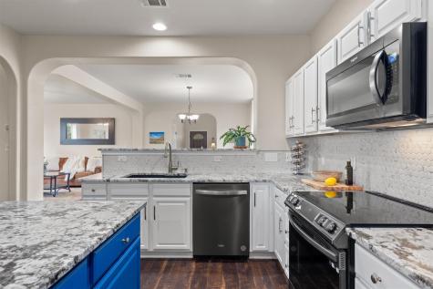 407 W Metcalfe Street Hutto TX 78634