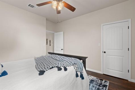 407 W Metcalfe Street Hutto TX 78634