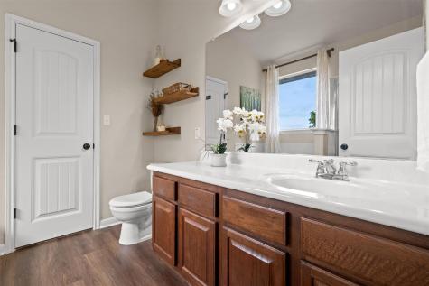 407 W Metcalfe Street Hutto TX 78634