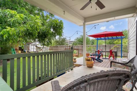 407 W Metcalfe Street Hutto TX 78634