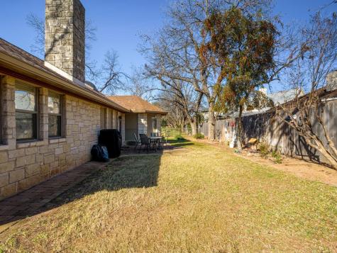 330 Columbine Street Meadowlakes TX 78654