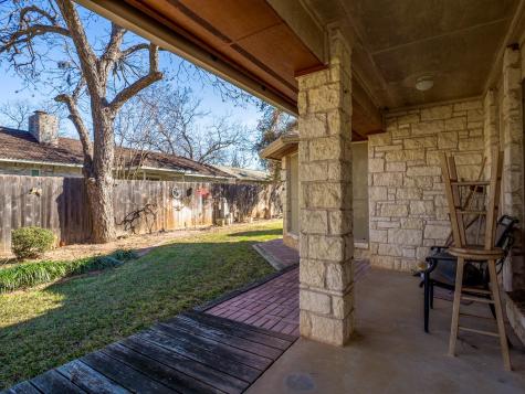 330 Columbine Street Meadowlakes TX 78654