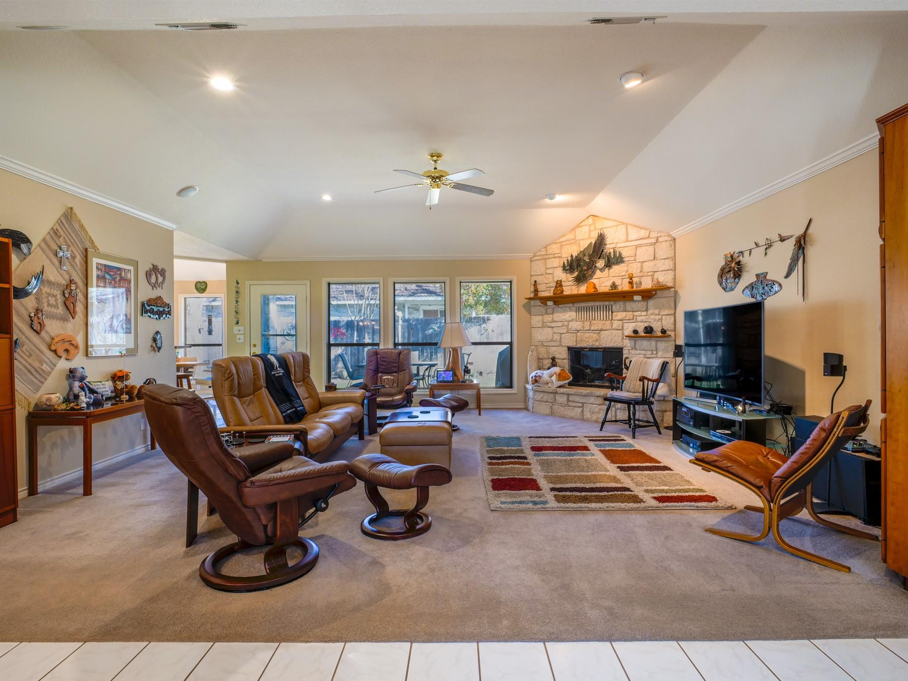 330 Columbine Street Meadowlakes TX 78654