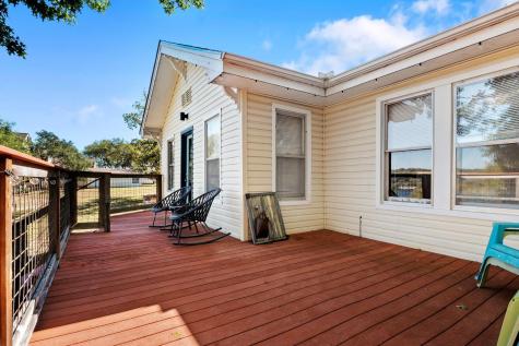 1025 Lake Shore Drive Spicewood TX 78669