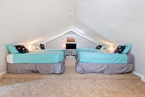 1025 Lake Shore Drive Spicewood TX 78669