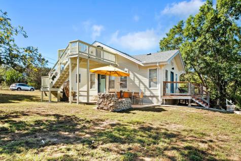 1025 Lake Shore Drive Spicewood TX 78669