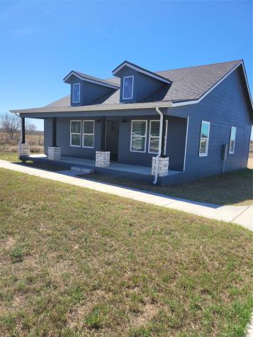 577 County Road 422 Road Stockdale TX 78160