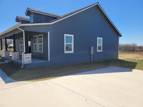 577 County Road 422 Road Stockdale TX 78160