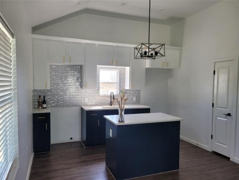 577 County Road 422 Road Stockdale TX 78160