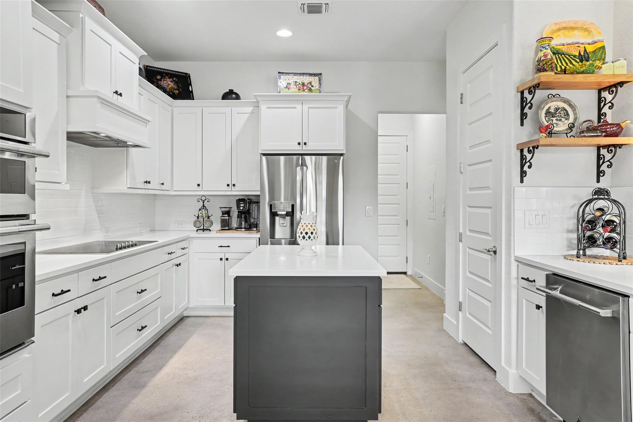 705 Pheasant Meadow Liberty Hill TX 78642