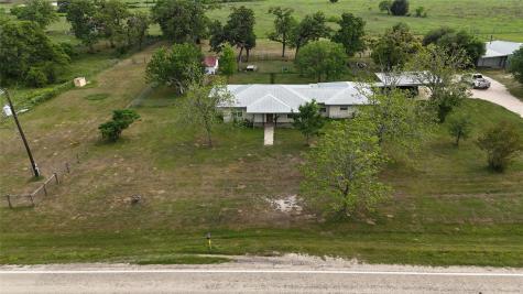 1401 Fm 112 Lexington TX 78947
